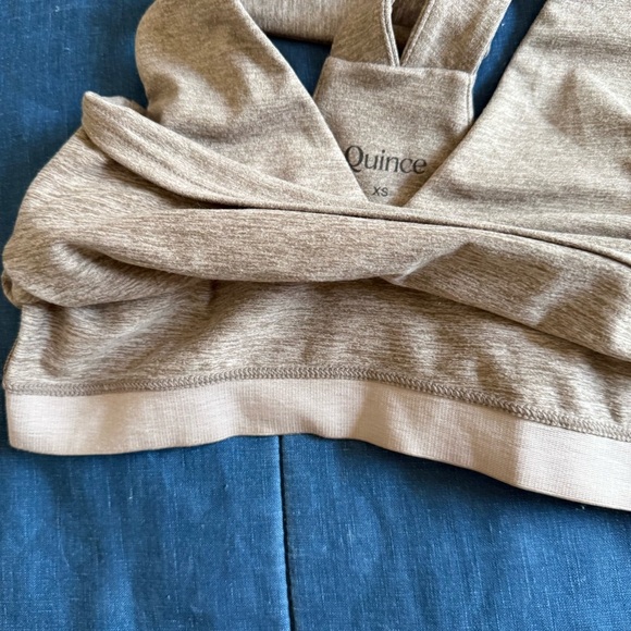 Quince V-Neck Cropped Tank Sport bra Size XS - Picture 5 of 7